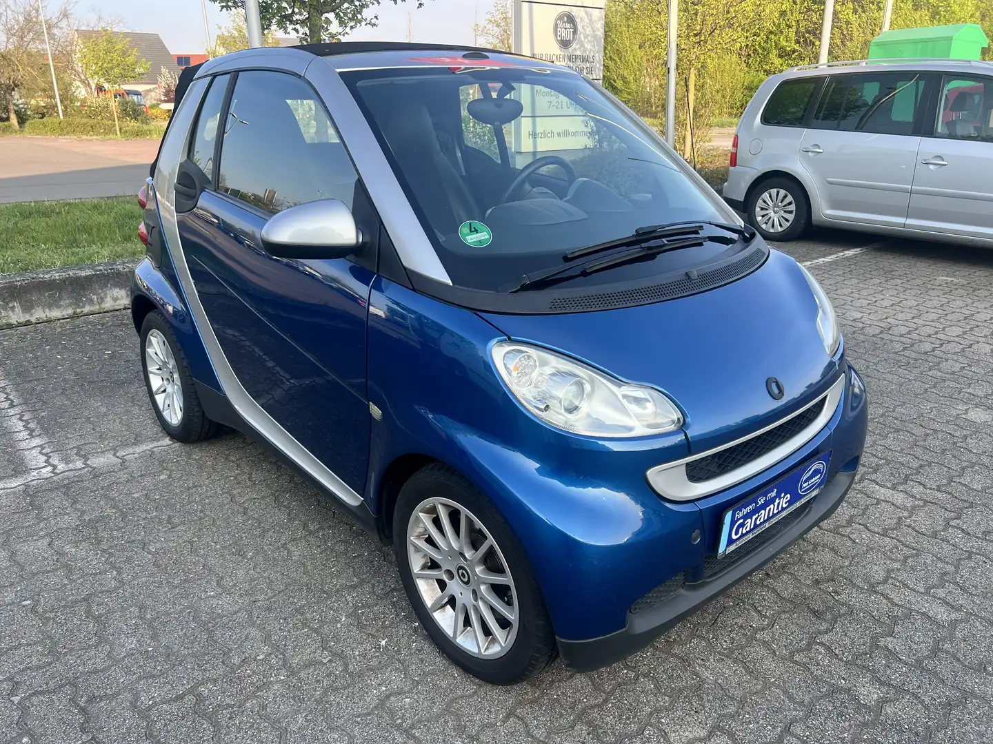smart forTwo SERVO-LEDERSITZE-AUTOMATIK Blau - 2