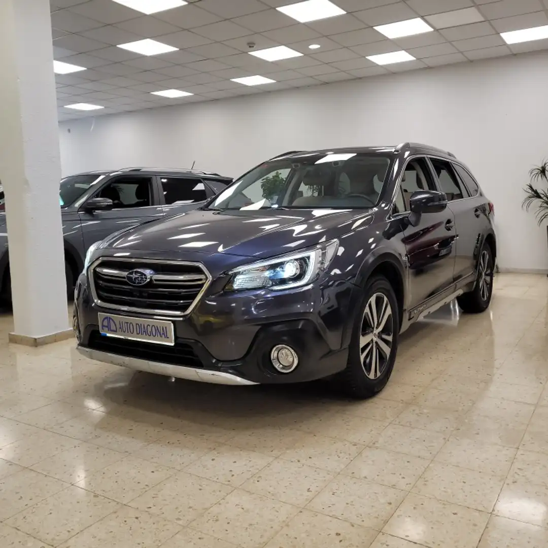 Subaru OUTBACK 2.5i Executive Plus S CVT Grijs - 1