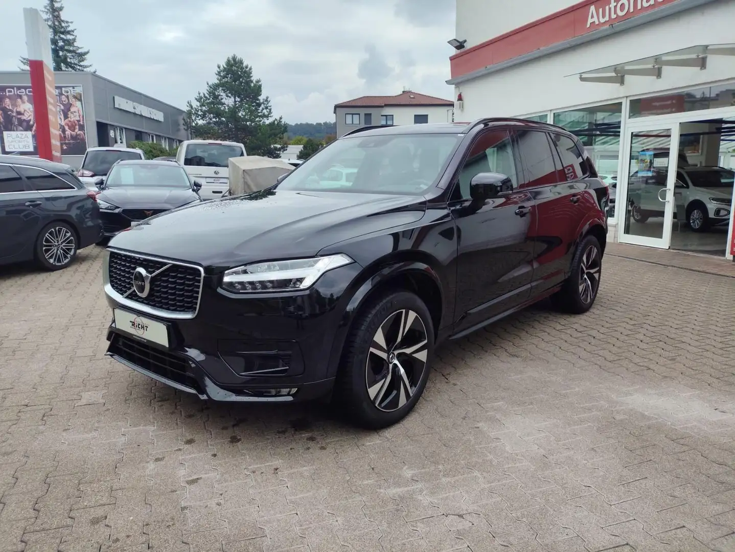 Volvo XC90 D5 R-Design AWD STHZ Pano H&K Negro - 2