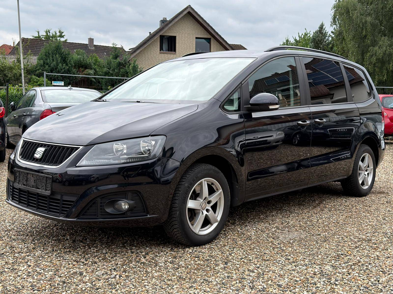 SEAT Alhambra 2.0 TDI Style 7Sitzer AHK SHZ PDC R.Kamera Navi Scheckheft