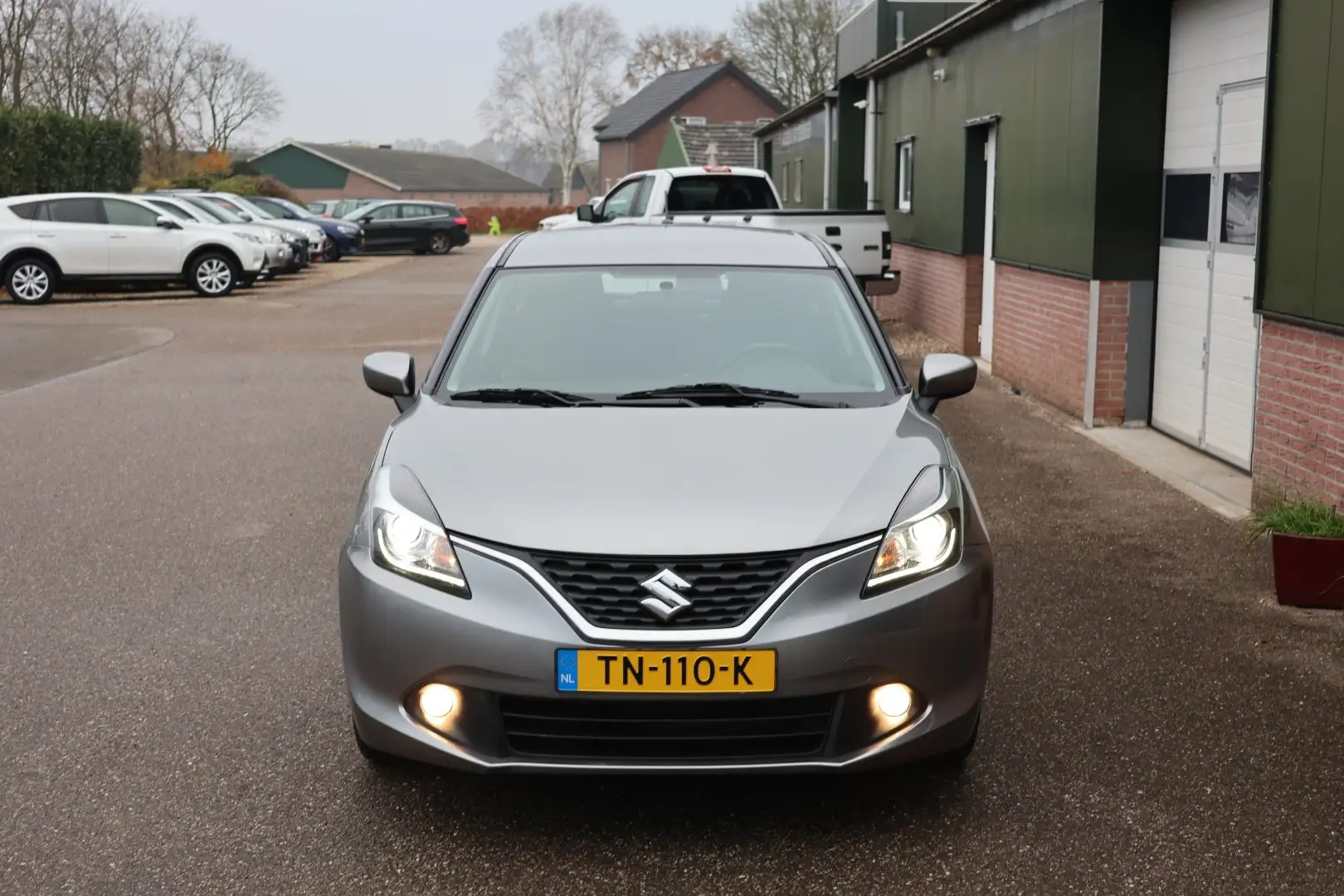 Suzuki Baleno 1.2 Dynamic, Automaat, 1e Eig. Zuinig, Airco, Trek Szary - 2