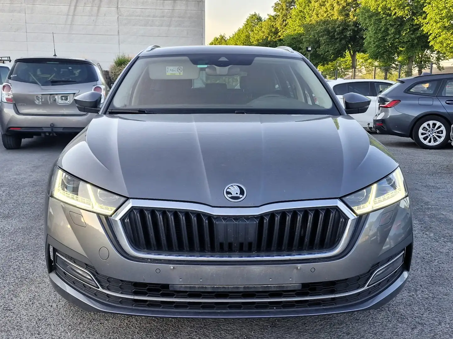 Skoda Octavia 1.0 TSI eTec Clever AUTOMAAT VIRTUAL COCKPIT LEDER Gris - 2