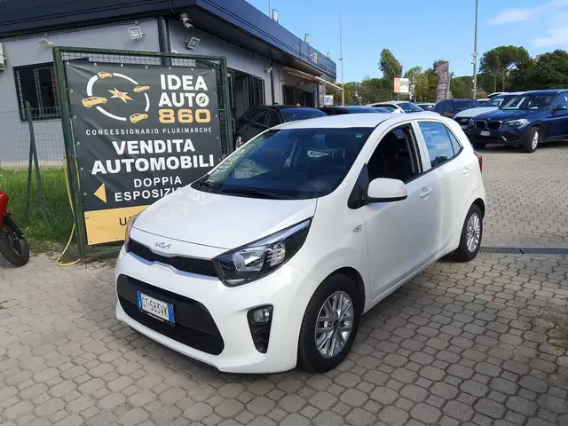 2024 Kia Picanto in White for sale