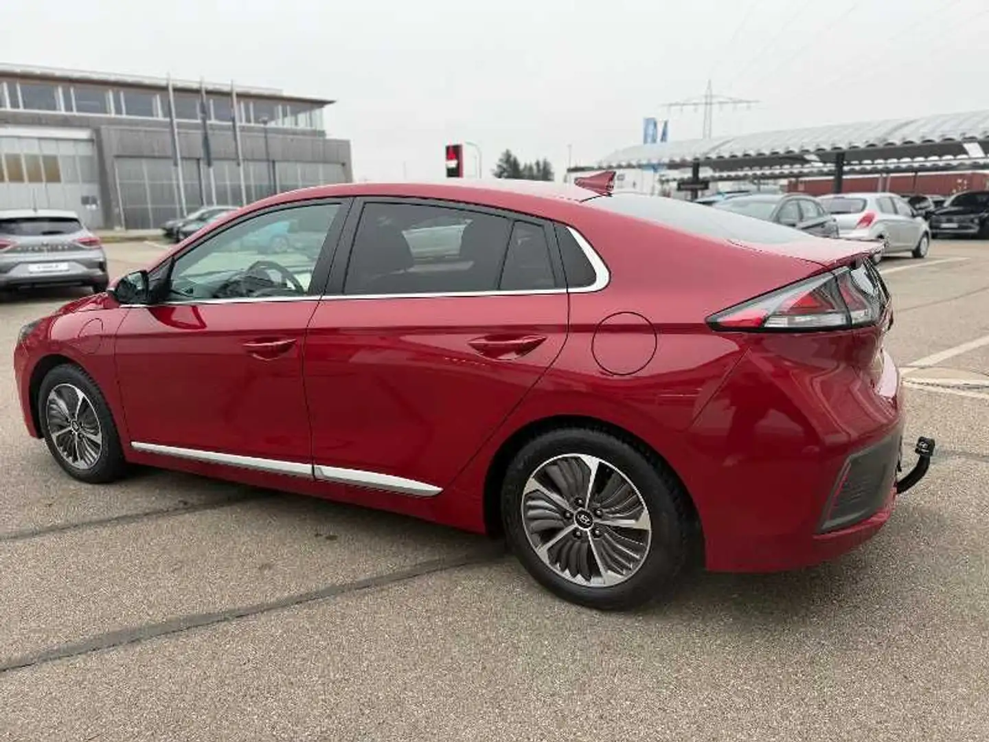 Hyundai IONIQ 1.6 PRIME Plug-In Hybrid / AHK / WR Rojo - 2