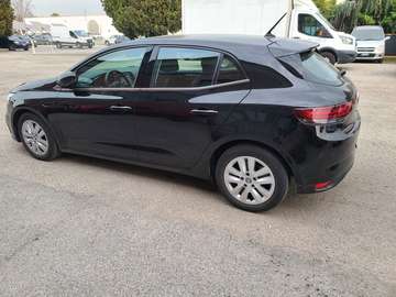 Megane 1.5 diesel cambio automatico anno 2021