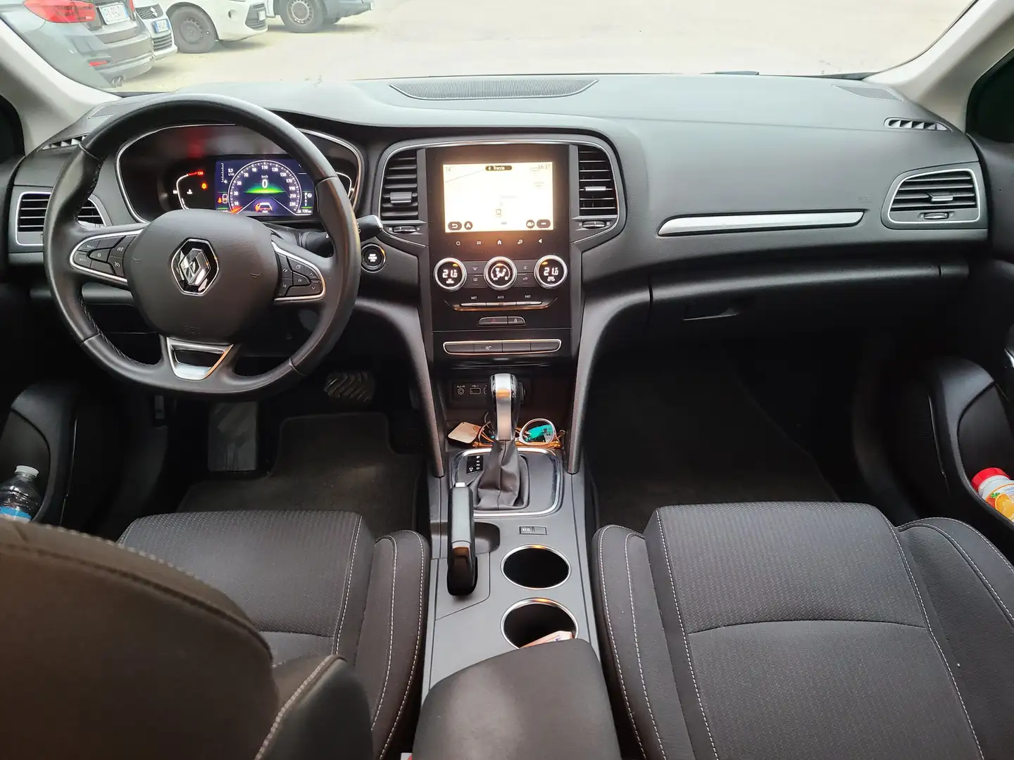 Renault Megane Megane 1.5 diesel cambio automatico anno 2021 Nero - 2