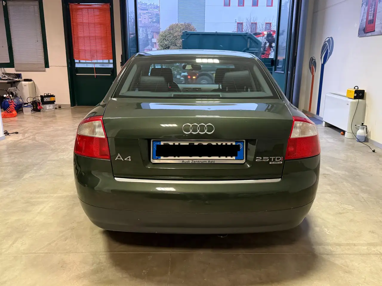 Audi A4 2.5 V6 tdi quattro 180cv, foto 6