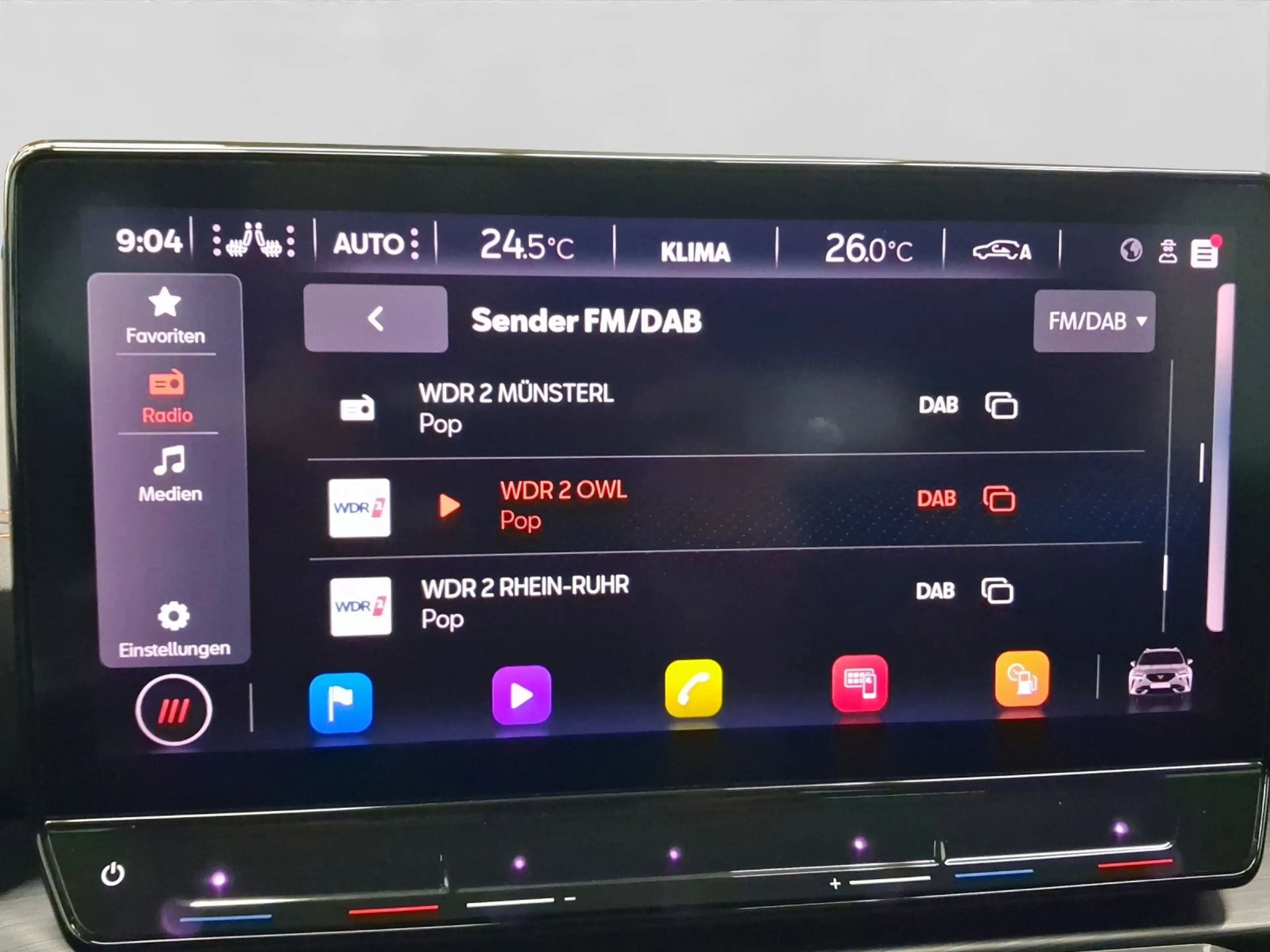 CUPRA Formentor 1.5 TSI DSG LM19 AHK PANO 360° NAVI+ — photo 13
