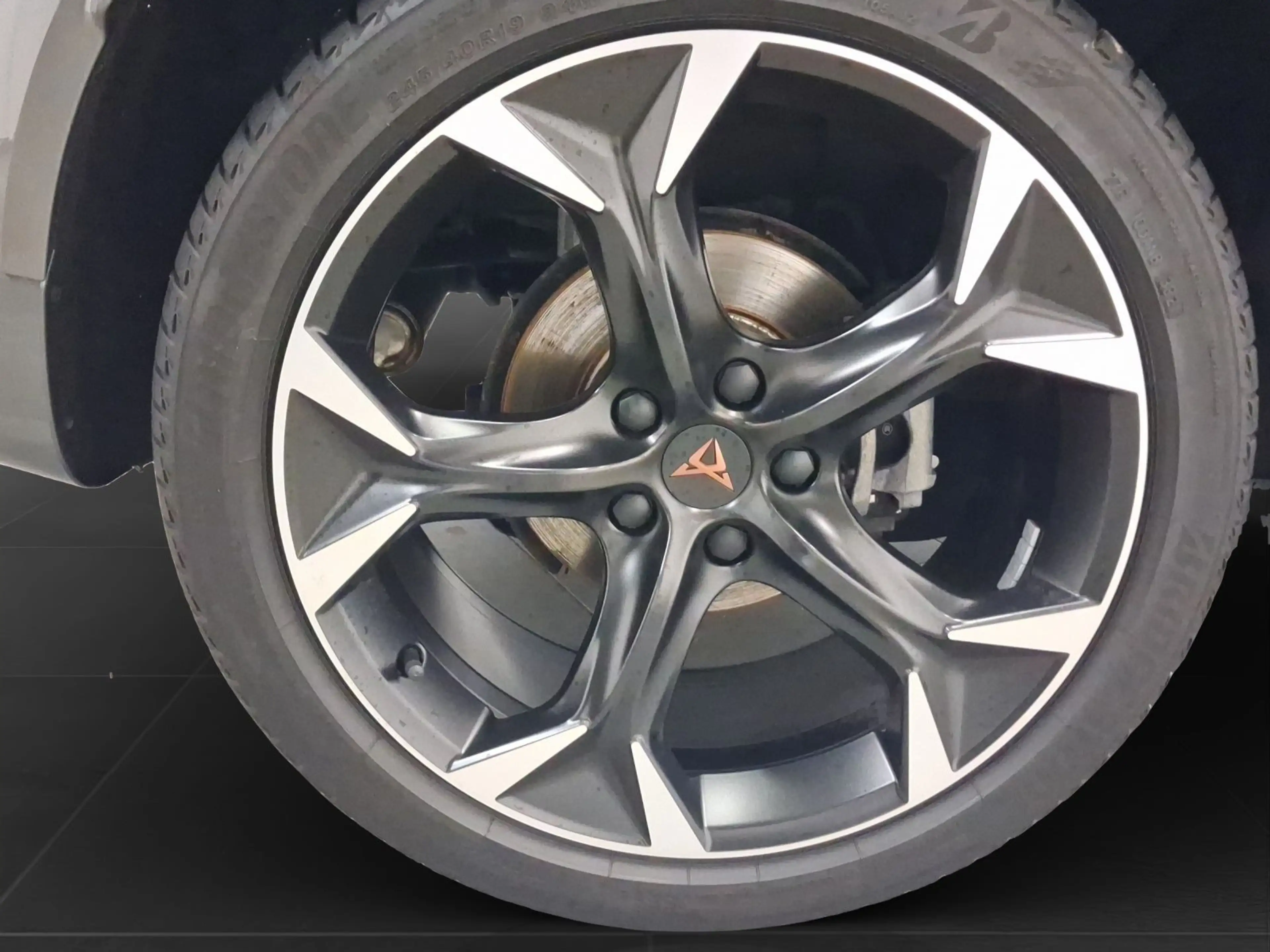 CUPRA Formentor 1.5 TSI DSG LM19 AHK PANO 360° NAVI+ — photo 7