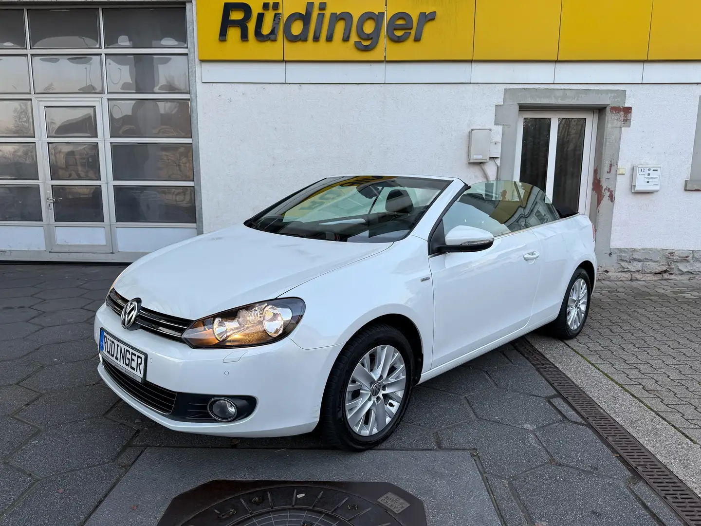 Volkswagen Golf Cabriolet LIFE NAVIGATION SITZHEIZUNG KLIMATRONIC PDC Weiß - 2