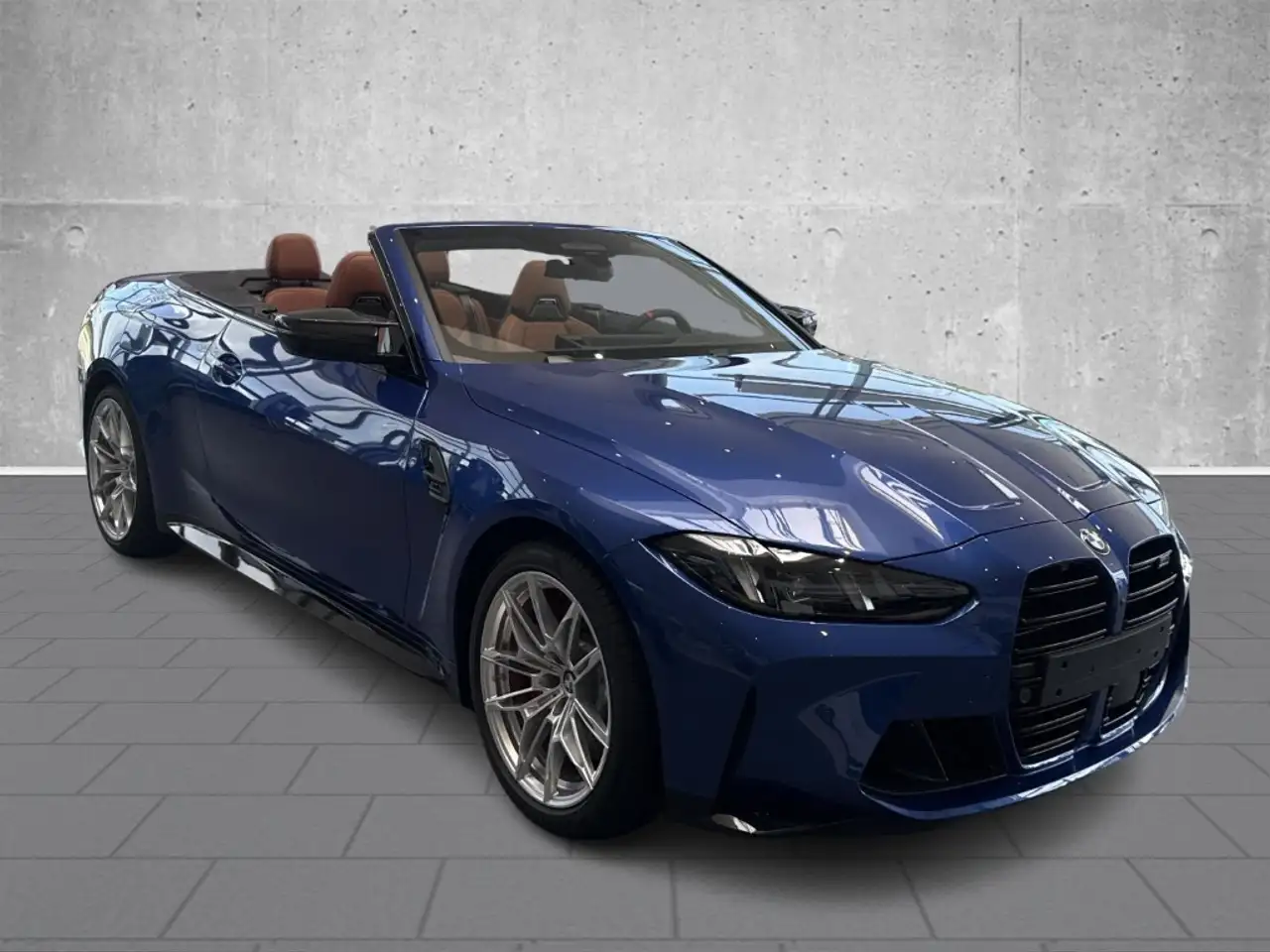 BMW M4 Competition Cabrio mit M xD Ultimate Package Memor 4