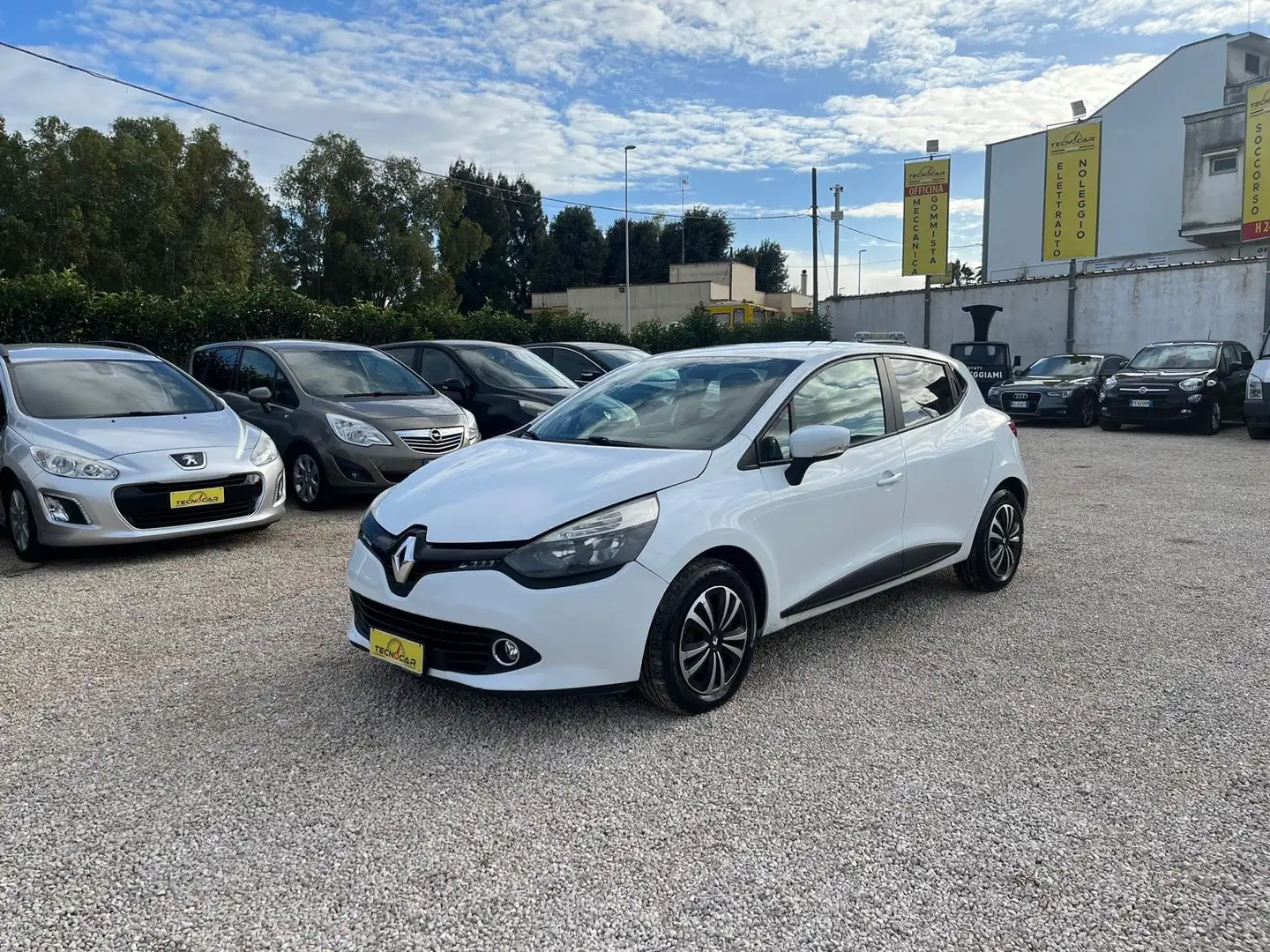 Renault Clio Clio IV  5p 1.2 Gpl 75cv Bianco - 2