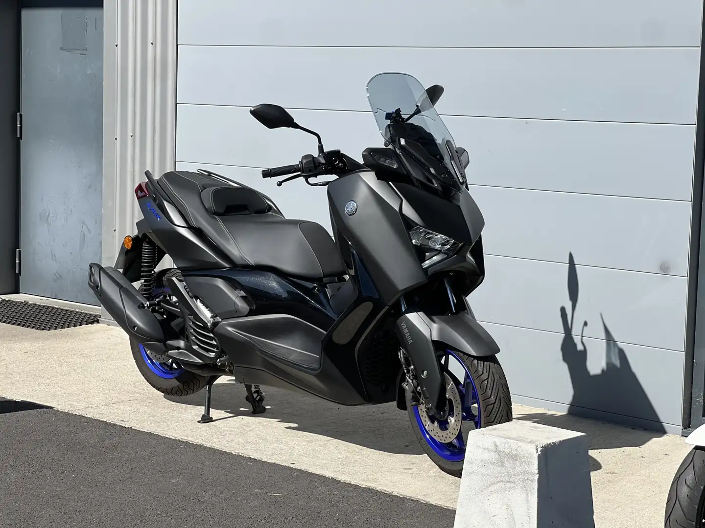 Yamaha X-Max 125 Gris - 2