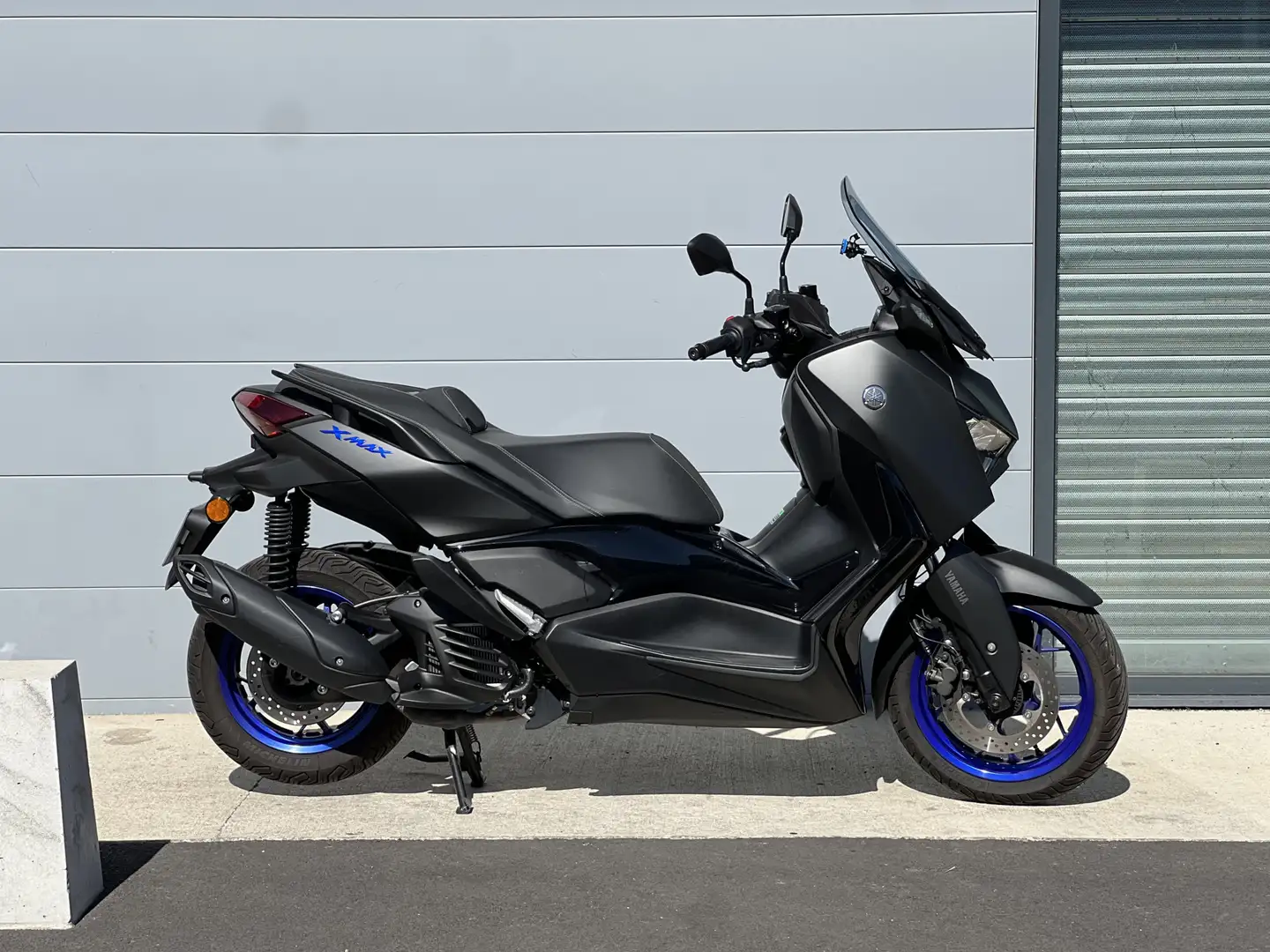 Yamaha X-Max 125 Gris - 1