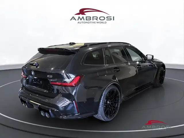BMW M3 view 3