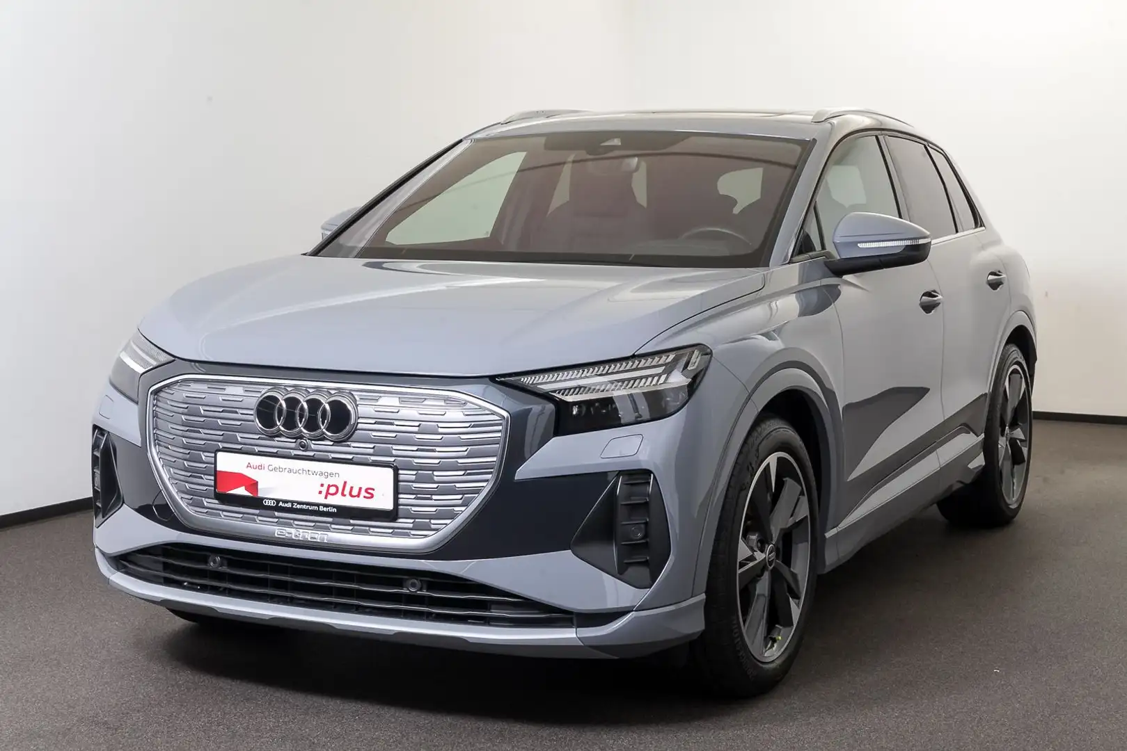 Audi Q4 e-tron 40 e-tron SITZHZG MATRIX RFK PDC PANO Grigio - 2