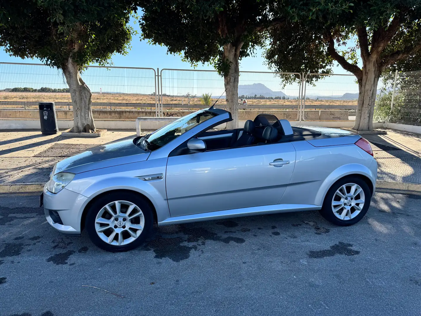 Opel Tigra Tigra 1.8 16v Sport Sport Gris - 1