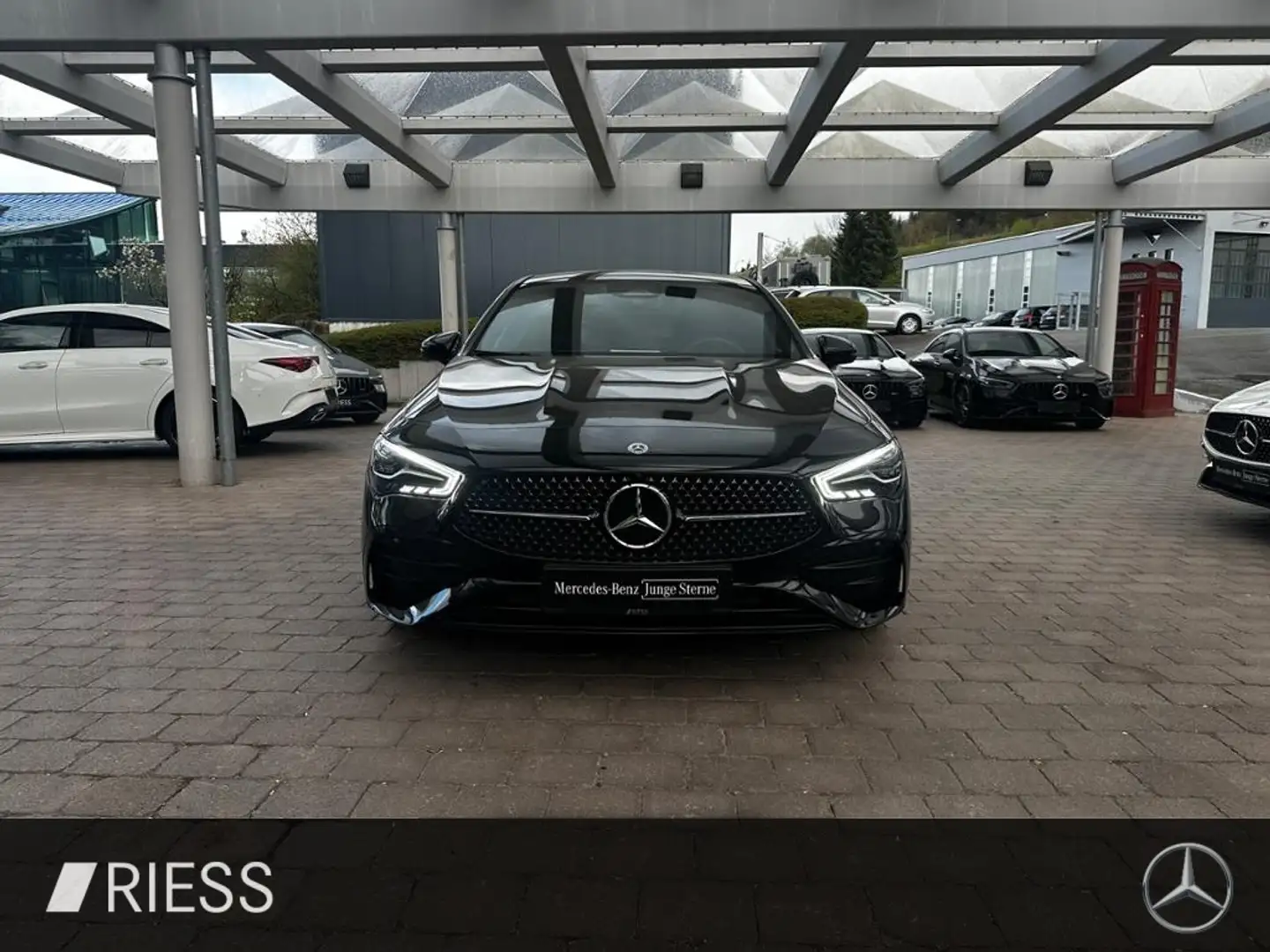 Mercedes-Benz CLA 220 d Cp AMG Sport Night Distr Pano Ambi Kamera Fekete - 2