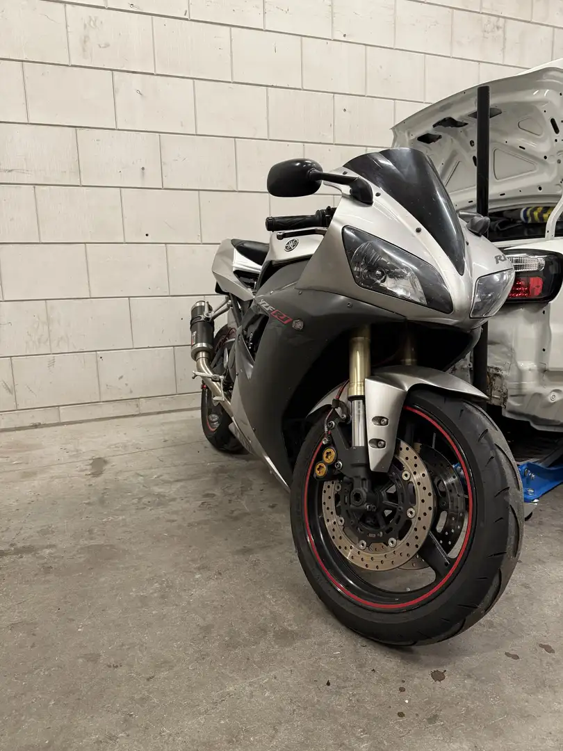 Yamaha YZF-R1 Deltabox 3 Grijs - 1
