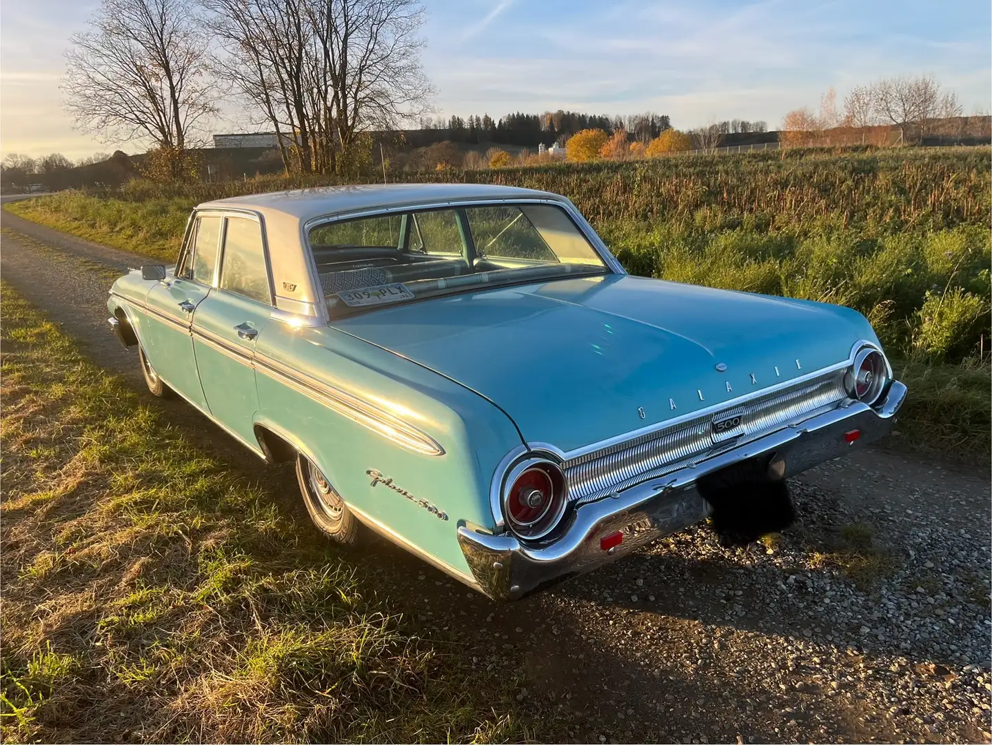Ford Thunderbird Galaxie 500 Blau - 2