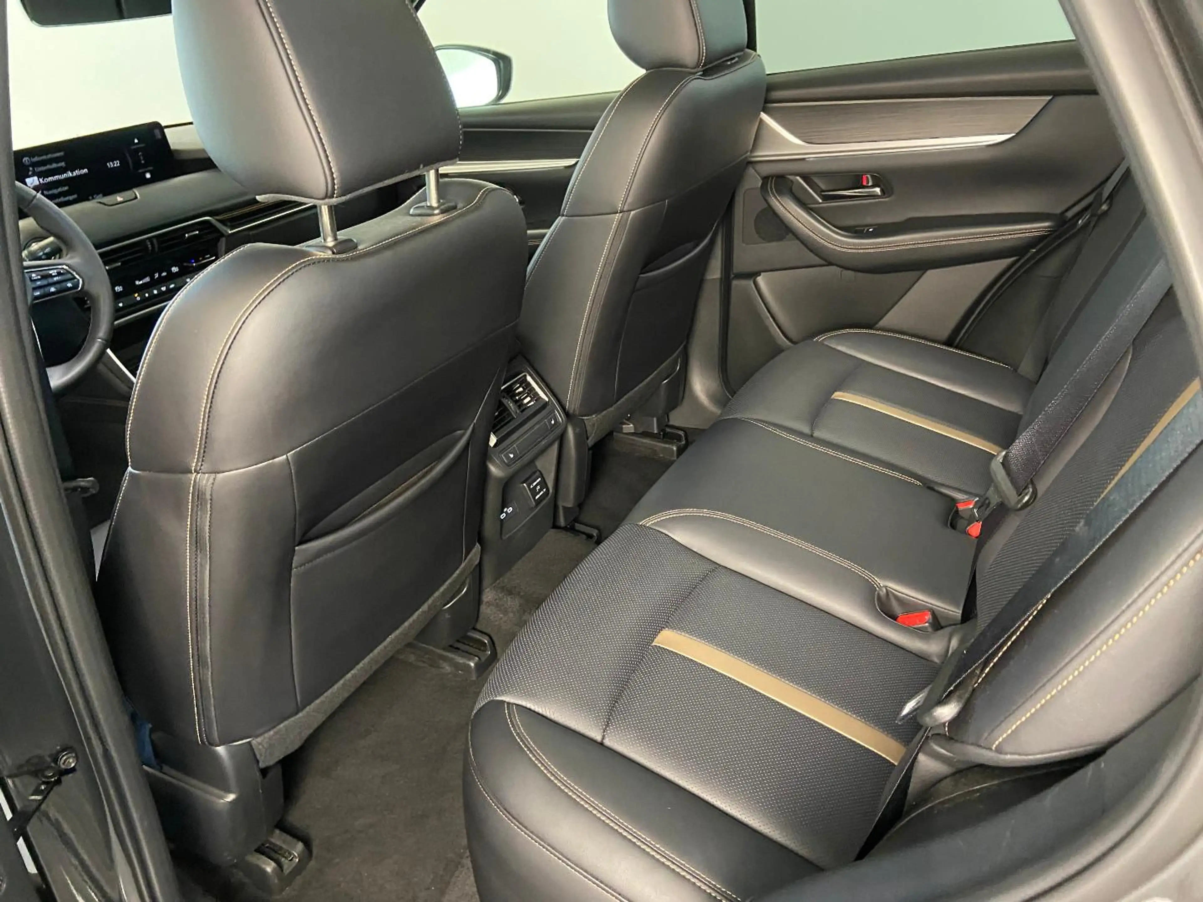 Mazda CX-60 Homura Plus Hybrid AWD — photo 11