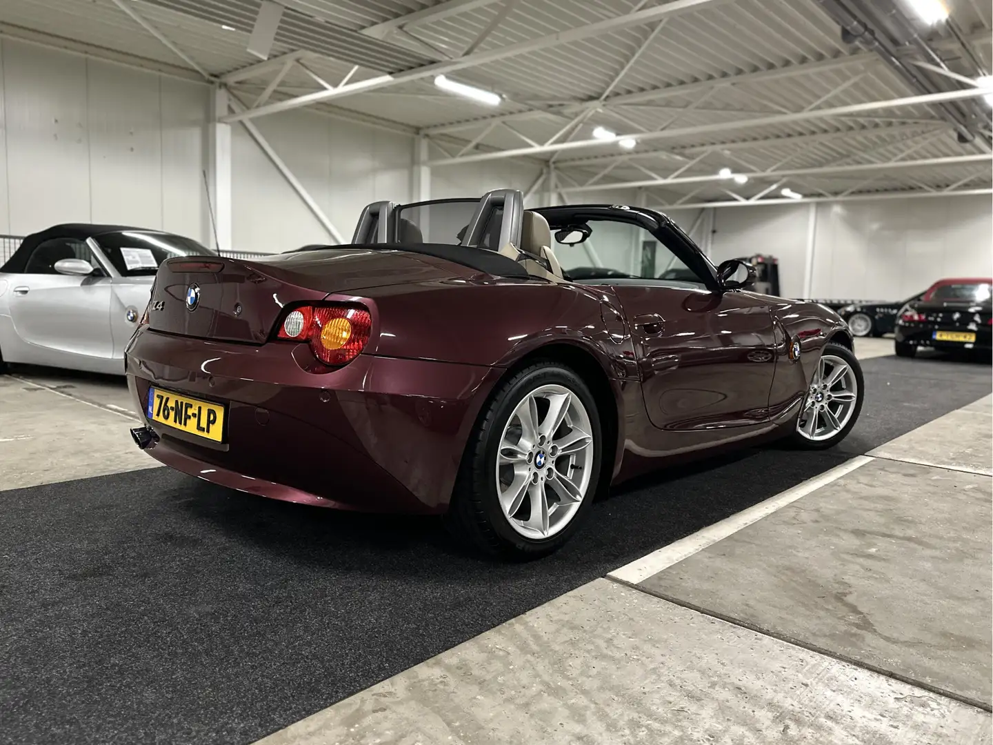 BMW Z4 [E85] 2.5i S Aut. Executive l NL-geleverd l CarPla Rojo - 2