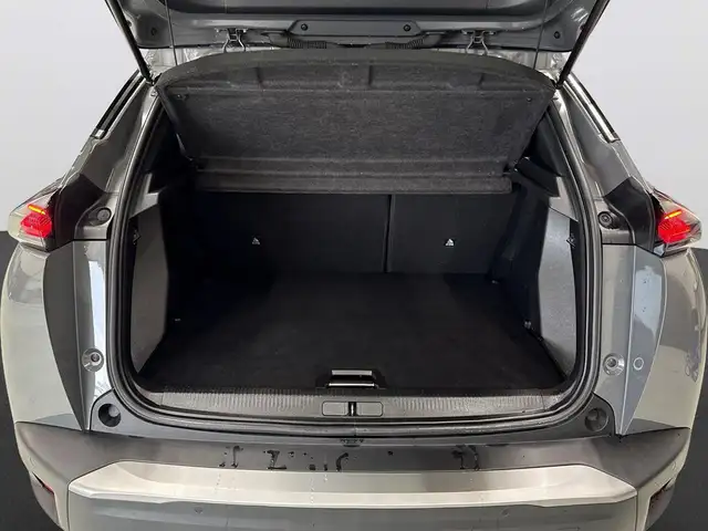 Peugeot 2008 view 9