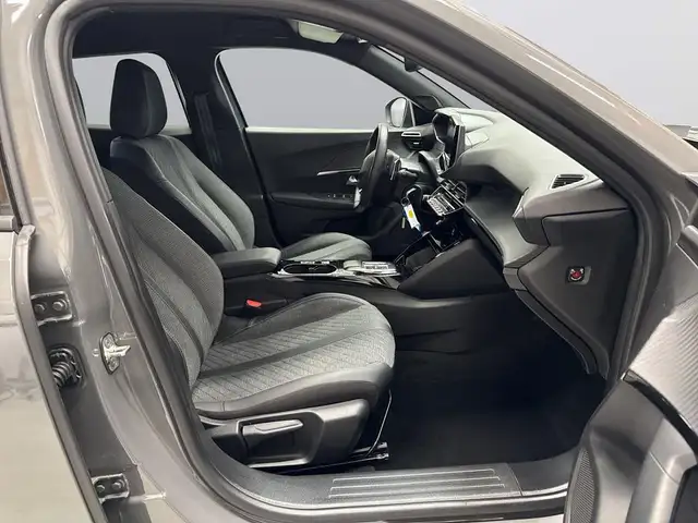 Peugeot 2008 view 13