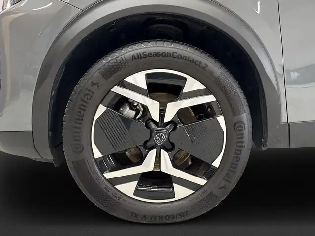 Peugeot 2008 view 10