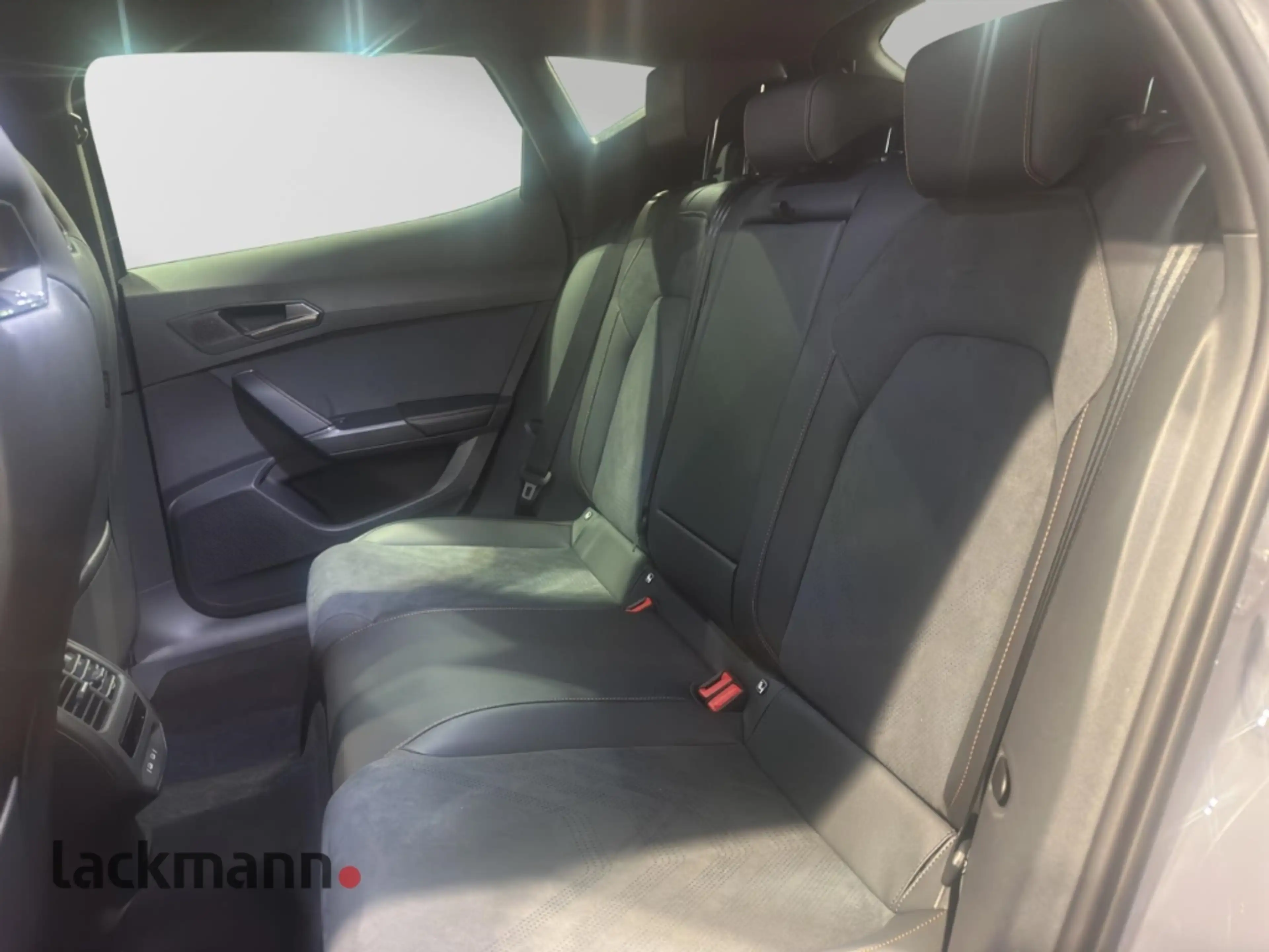 CUPRA Formentor 2.0 TSI VZ 4Drive*Navi*LED*Sennheiser* — photo 9