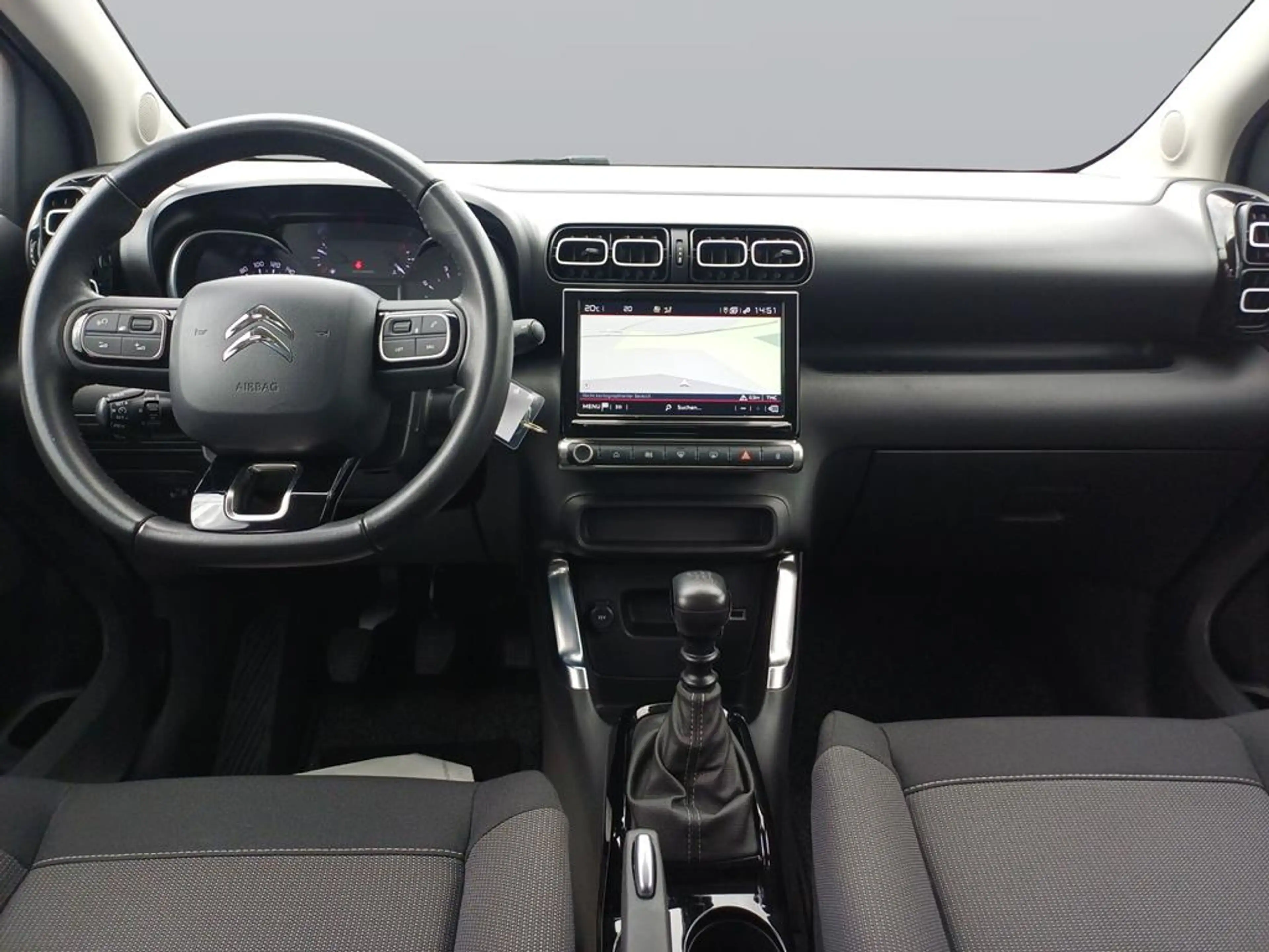 Citroen C3 Aircross PureTech 110 S&S Shine — photo 9