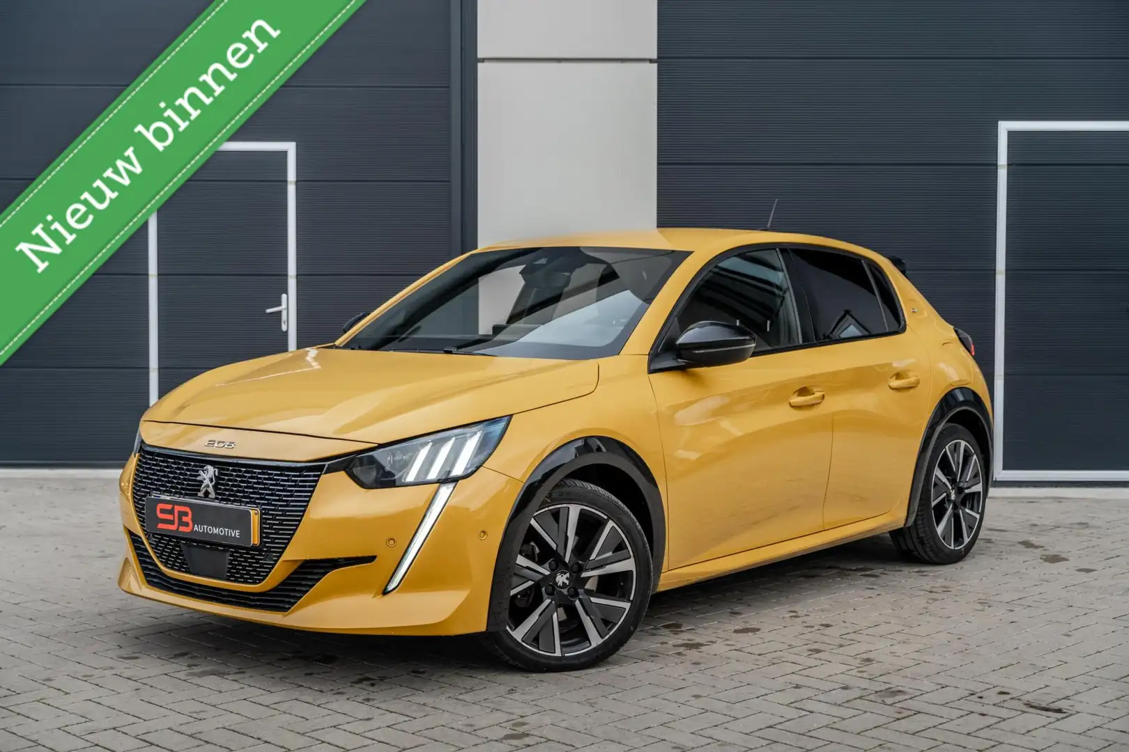 Peugeot 208 1.2 PureTech GT Pack Carplay|360 Cam|Navi|Vol! Geel - 1