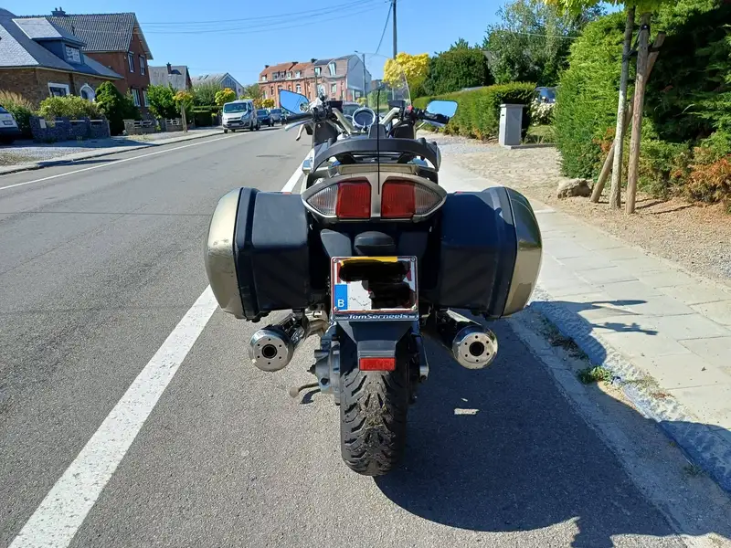 Yamaha FJR 1300 - foto 2