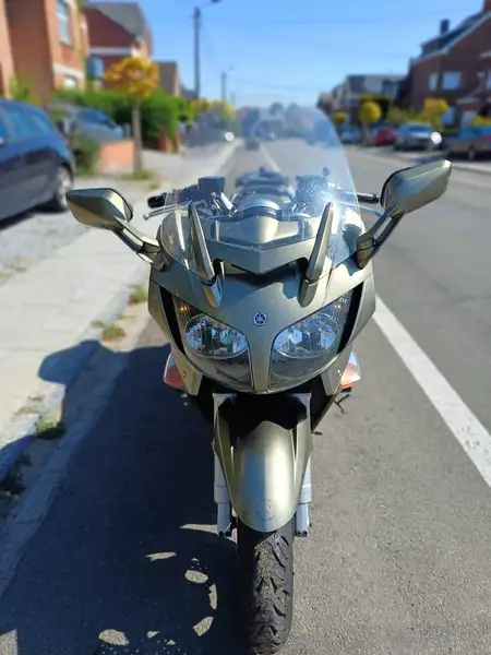 Yamaha FJR 1300 - foto 6