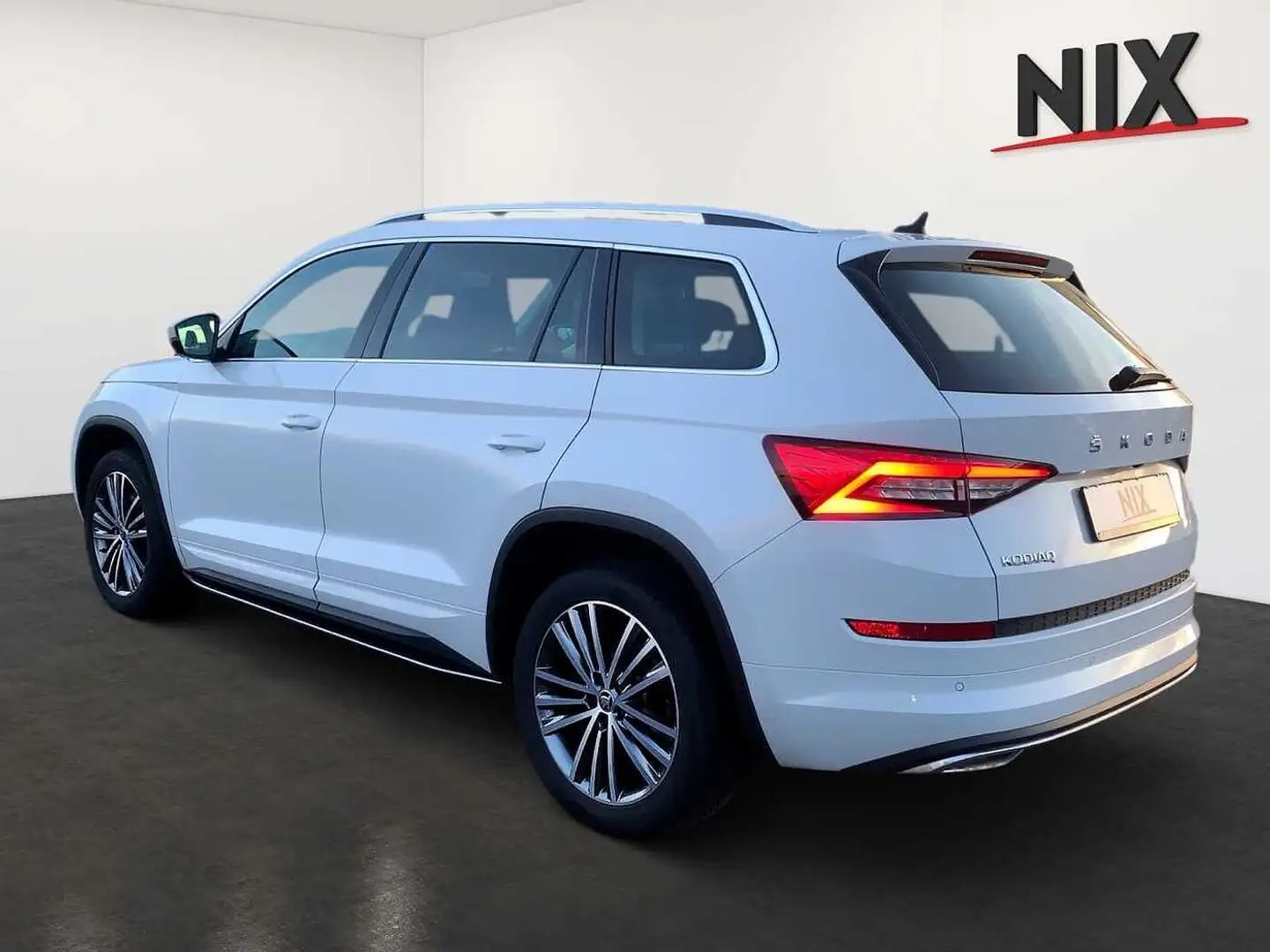 Skoda Kodiaq 2.0 TSI 4x4 DSG L&K AHK 360 GRAD KAMERA Weiß - 2