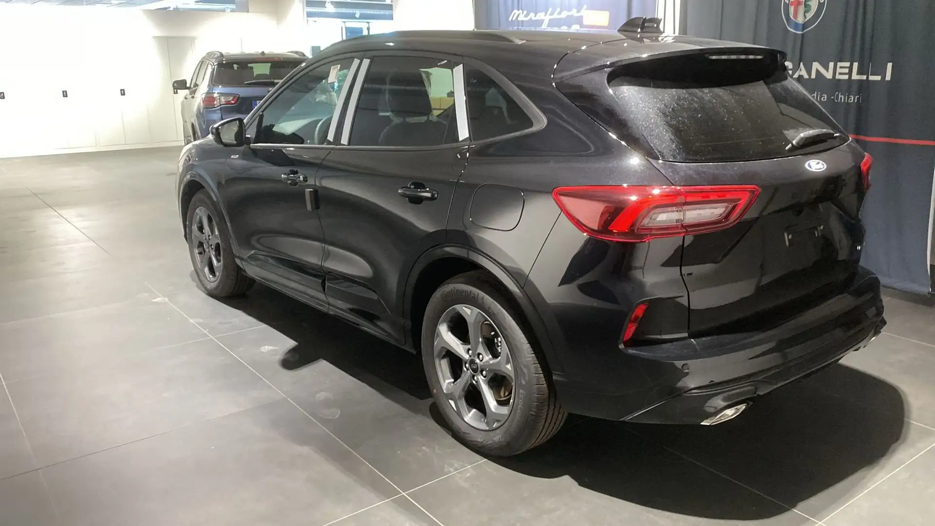 Ford Kuga 2.5 Full Hybrid 180 CV CVT 2WD ST-Line Schwarz - 2