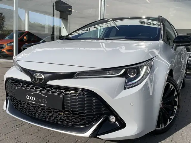 Toyota Corolla GR SPORT / 1.8 VVT-i HYBRID / FULL OPTIONS / TVA