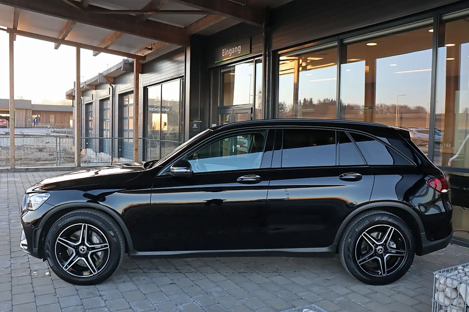 Mercedes-Benz GLC 200 d 4MATIC Aut. AMG, NightPaket, LED, Navi, Kamera Noir - 2