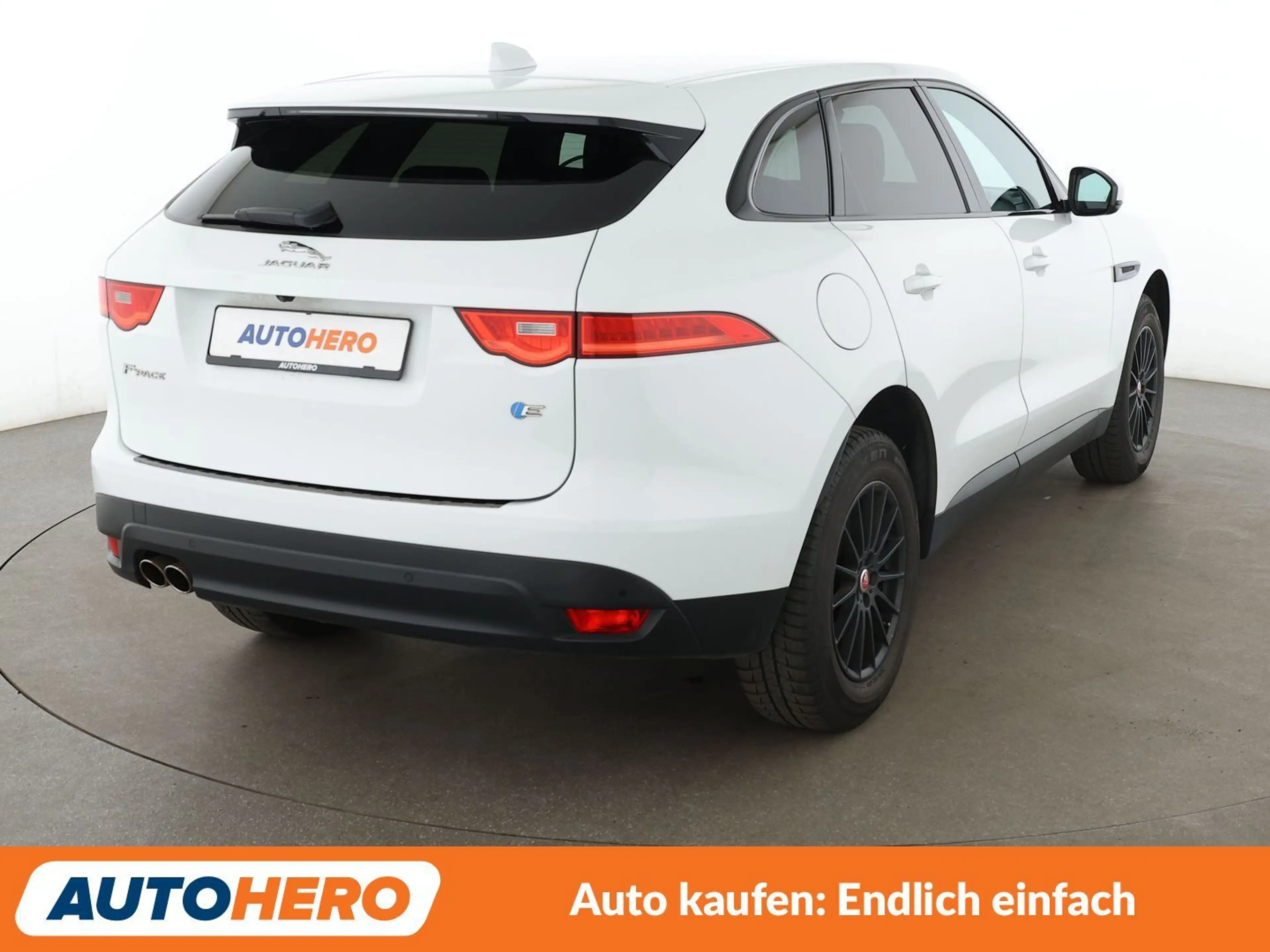 Jaguar F-Pace E-Performance Prestige *LED*TEMPO*CAM*PDC*SHZ*AHK* — photo 6