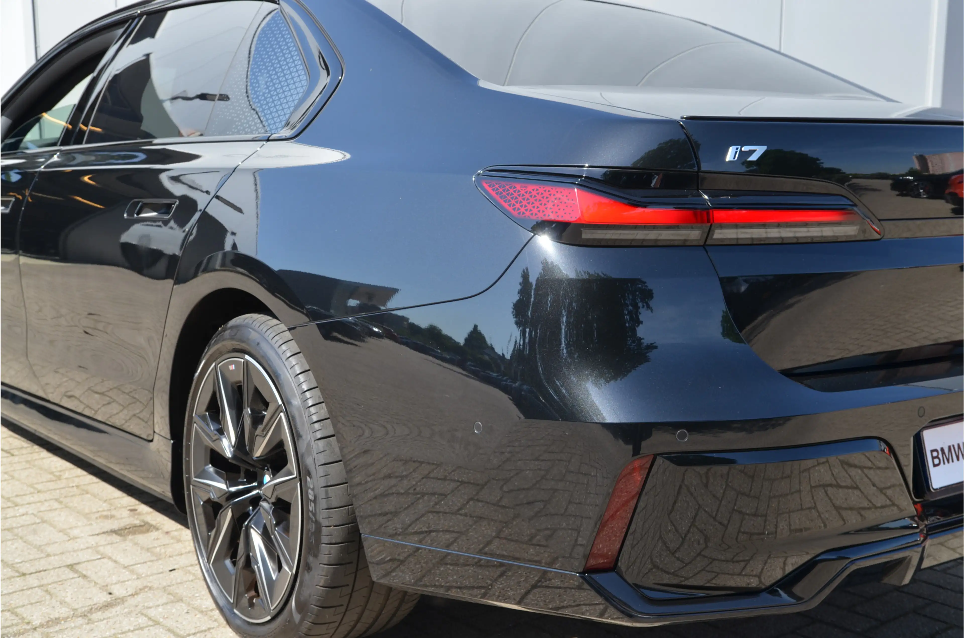 BMW i7 eDrive50 M Sport / Panoramadak Sky Lounge / Connoi — photo 14