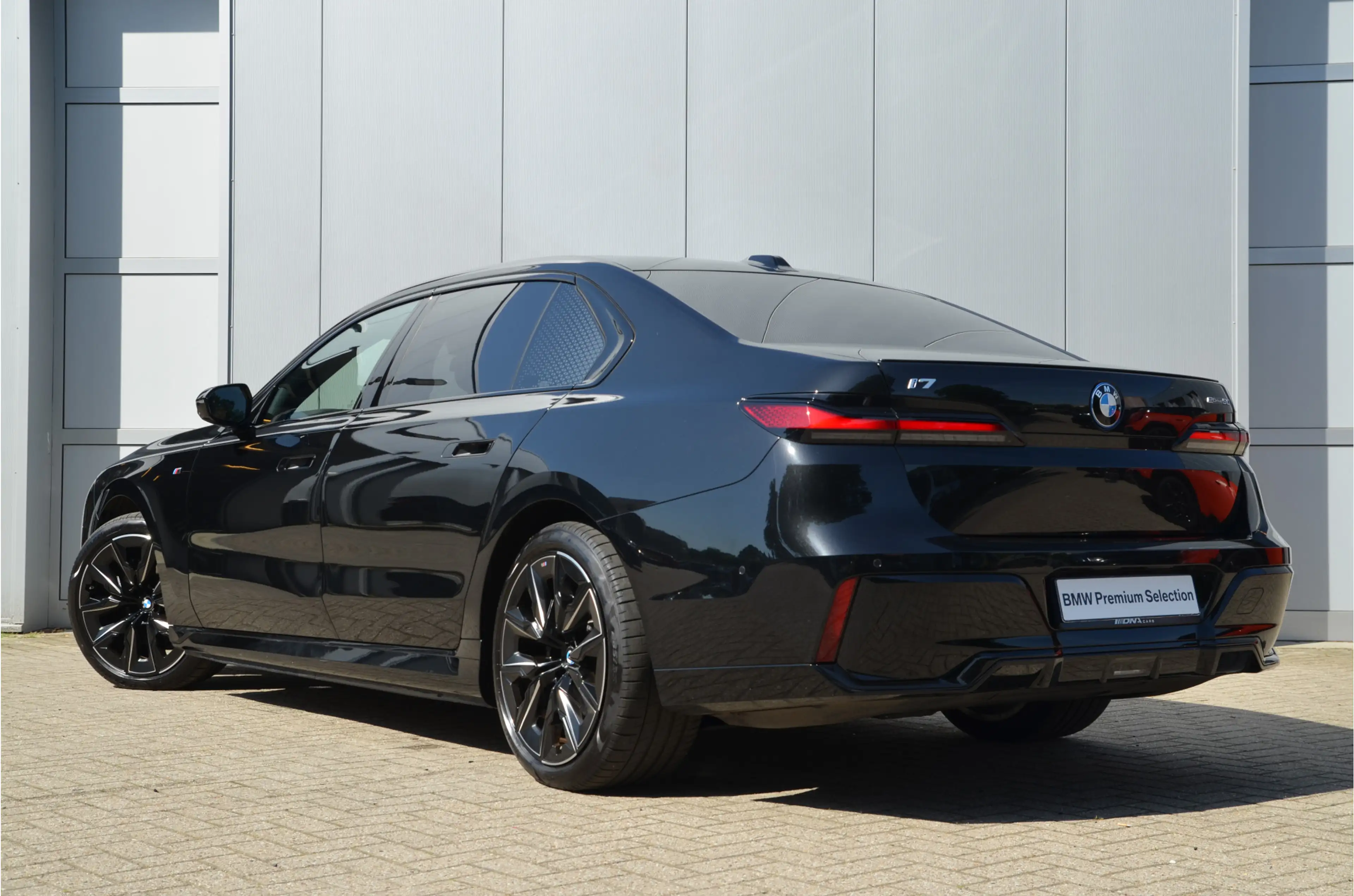 BMW i7 eDrive50 M Sport / Panoramadak Sky Lounge / Connoi — photo 5