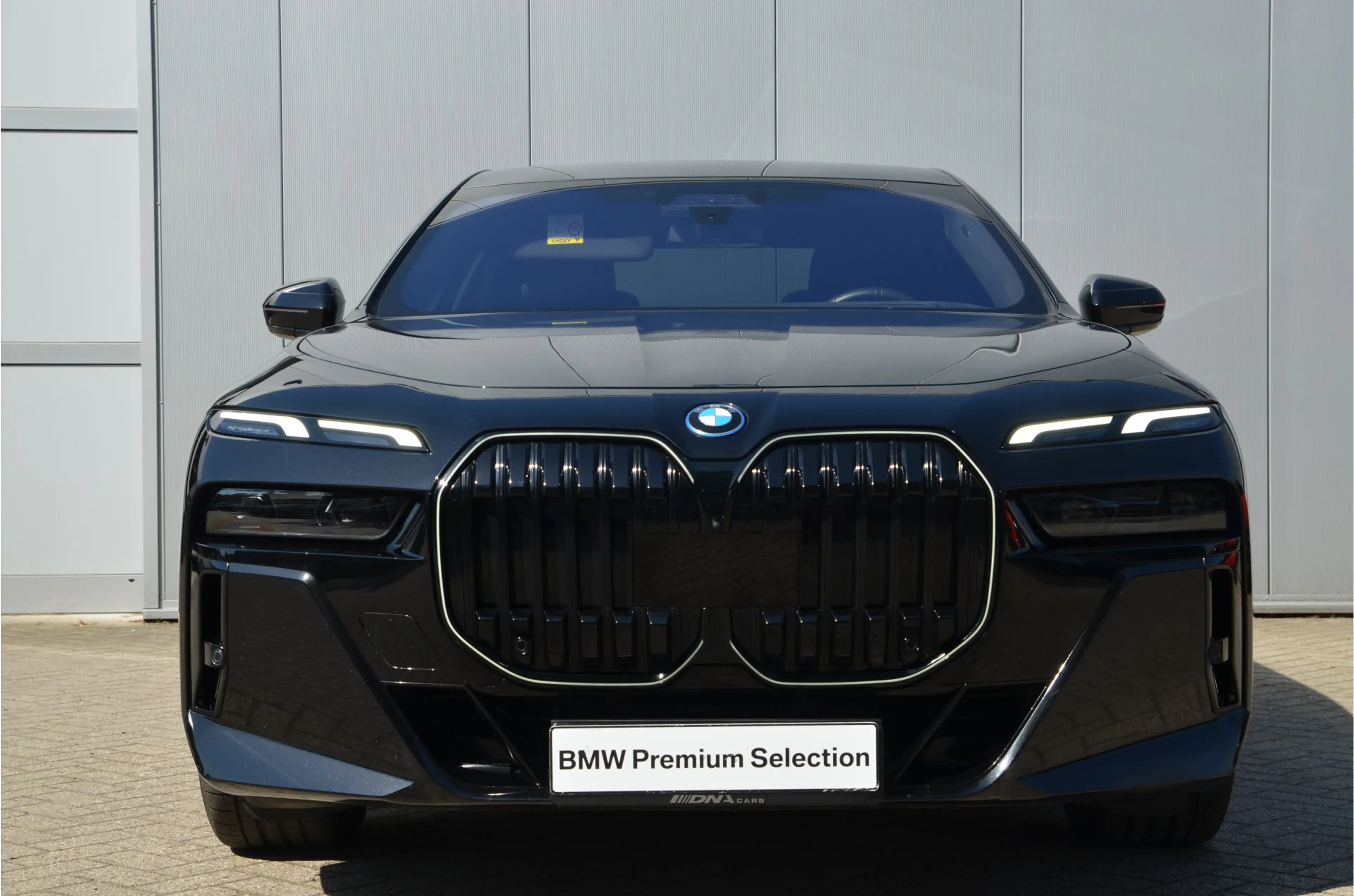 BMW i7 eDrive50 M Sport / Panoramadak Sky Lounge / Connoi — photo 2