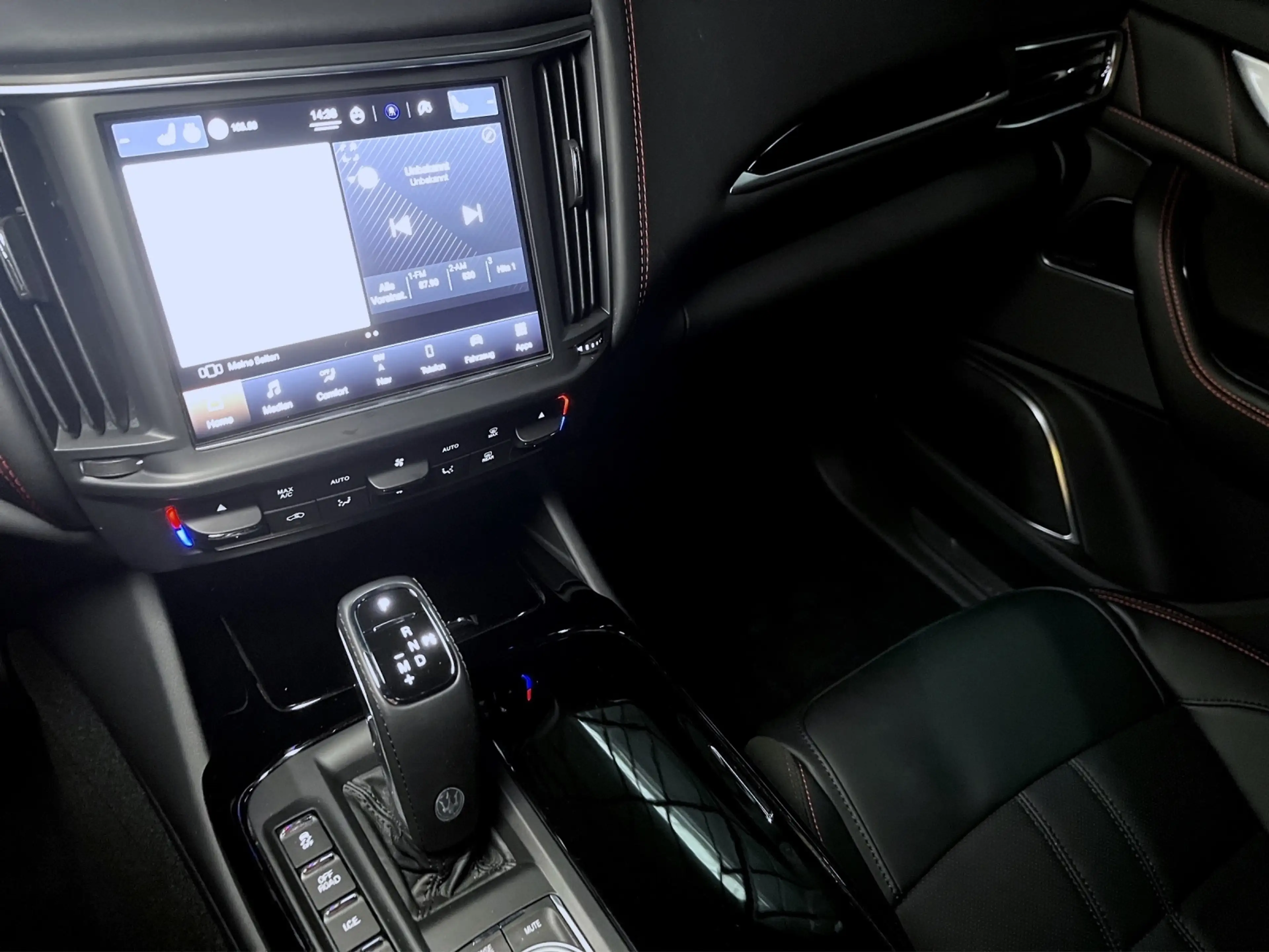 Maserati Levante Modena Ultima — photo 12