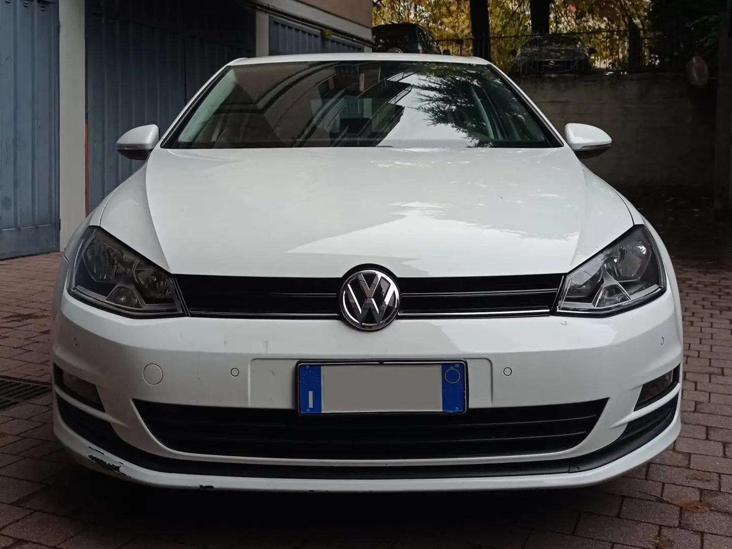 Volkswagen Golf Golf VII 2013 5p 1.2 tsi Trendline 85cv Bianco - 1
