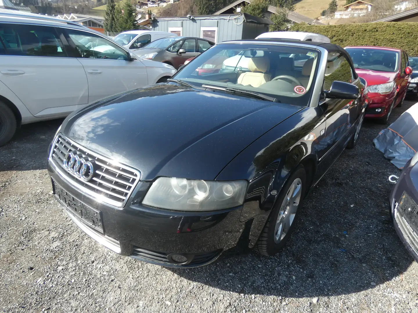 Audi A4 Cabriolet 2,4 Schwarz - 2