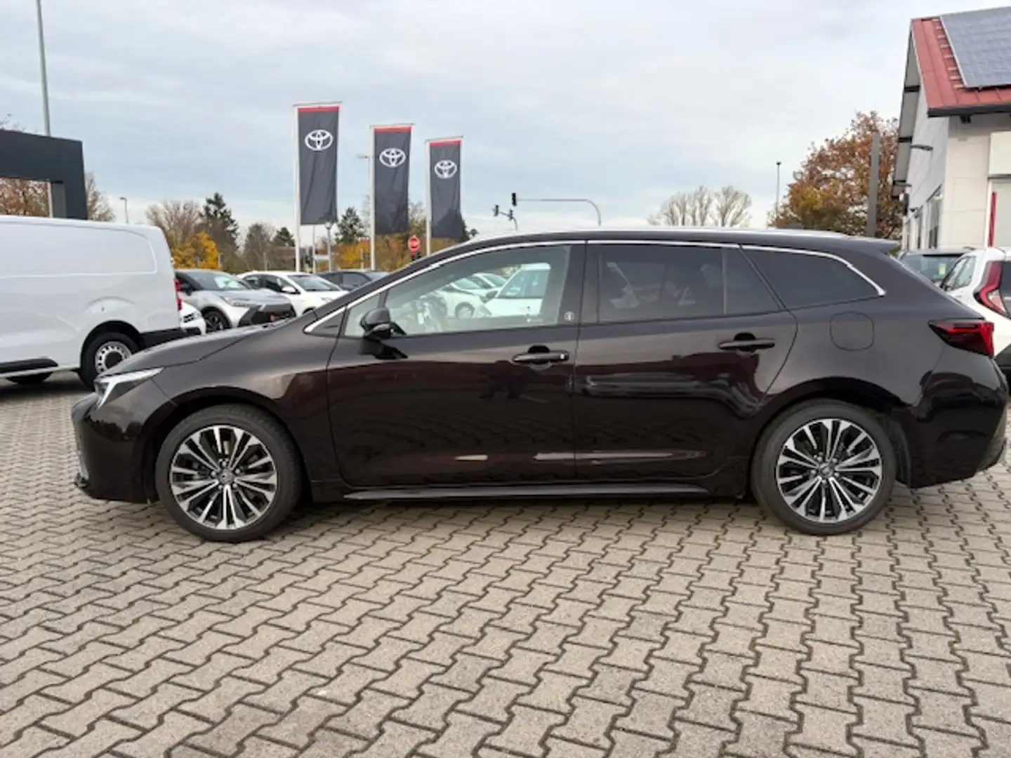 Toyota Corolla 2.0 Hybrid Touring Sports Team Deutschland - 2