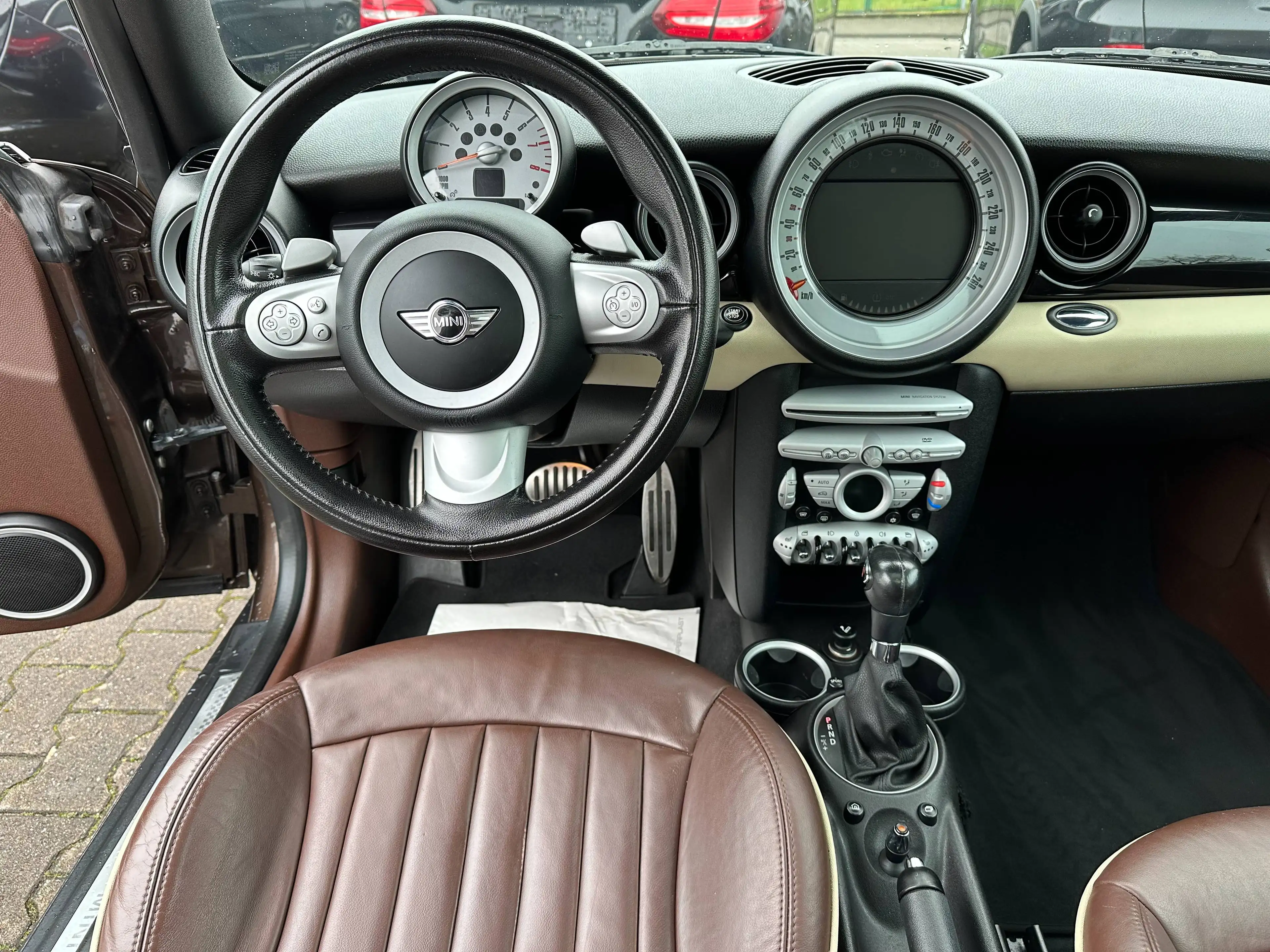MINI Cooper S Clubman (R55)~Navi~Leder~Xenon~Panoramadach — photo 7