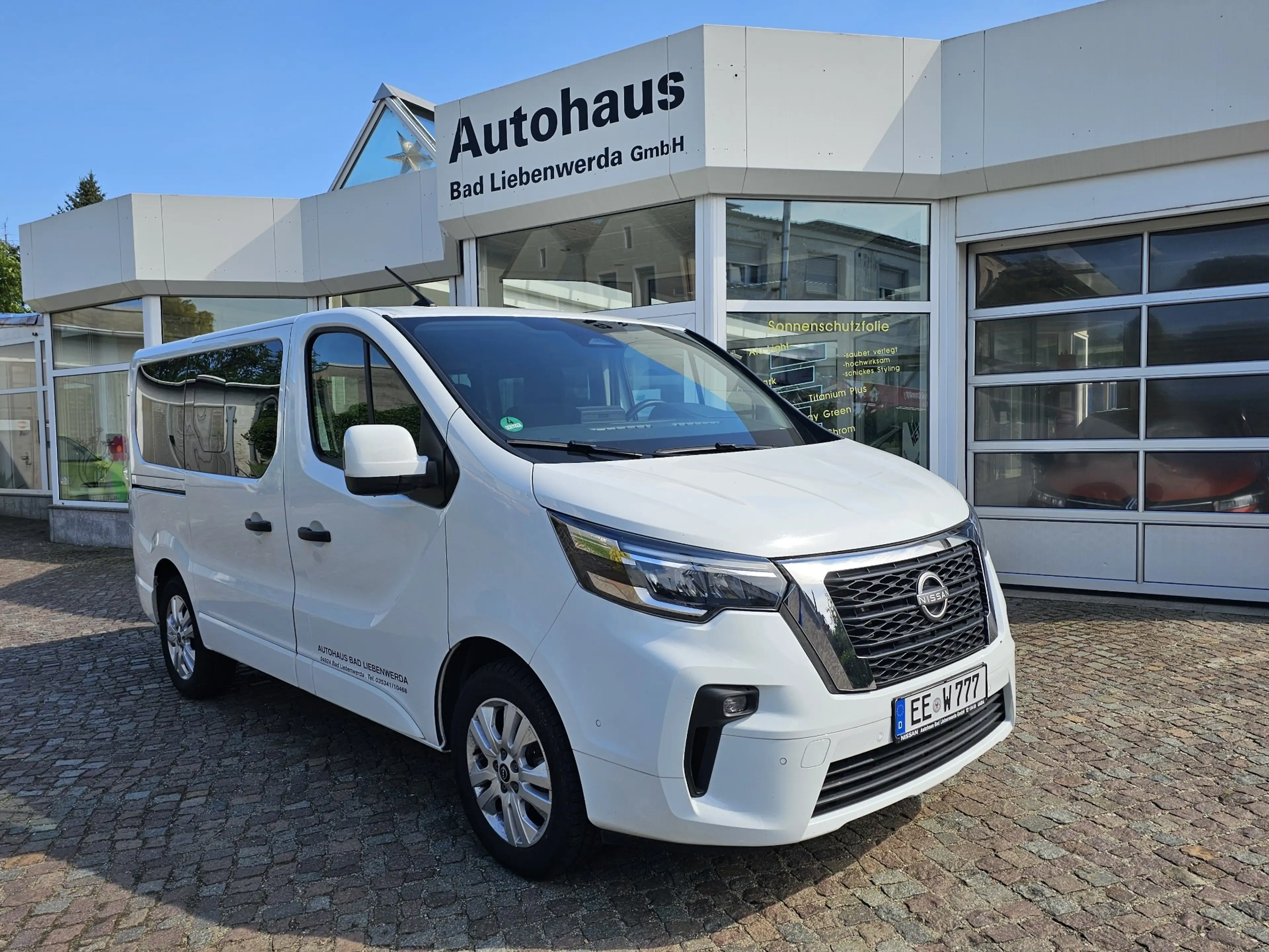Nissan Primastar L1H1 2,8t Tekna SSitze 2Schibetüren Ahk — photo 2