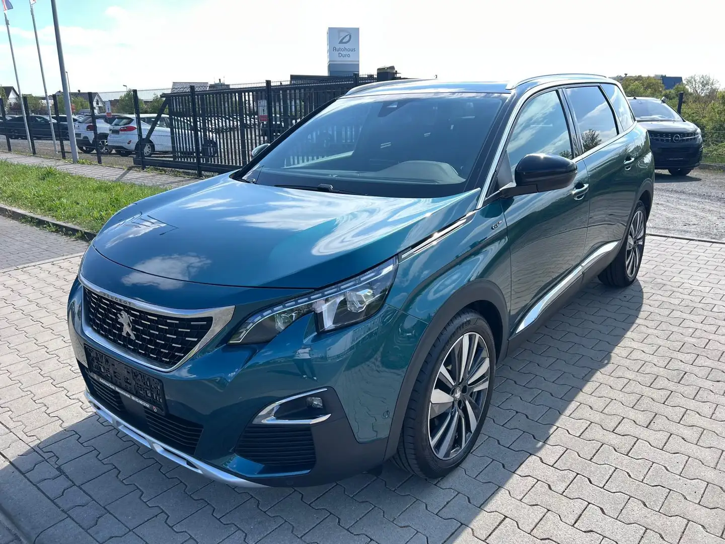 Peugeot 5008 GT BlueHDi 180 Aut. Navi+Led+Pano+Ahk Grün - 2