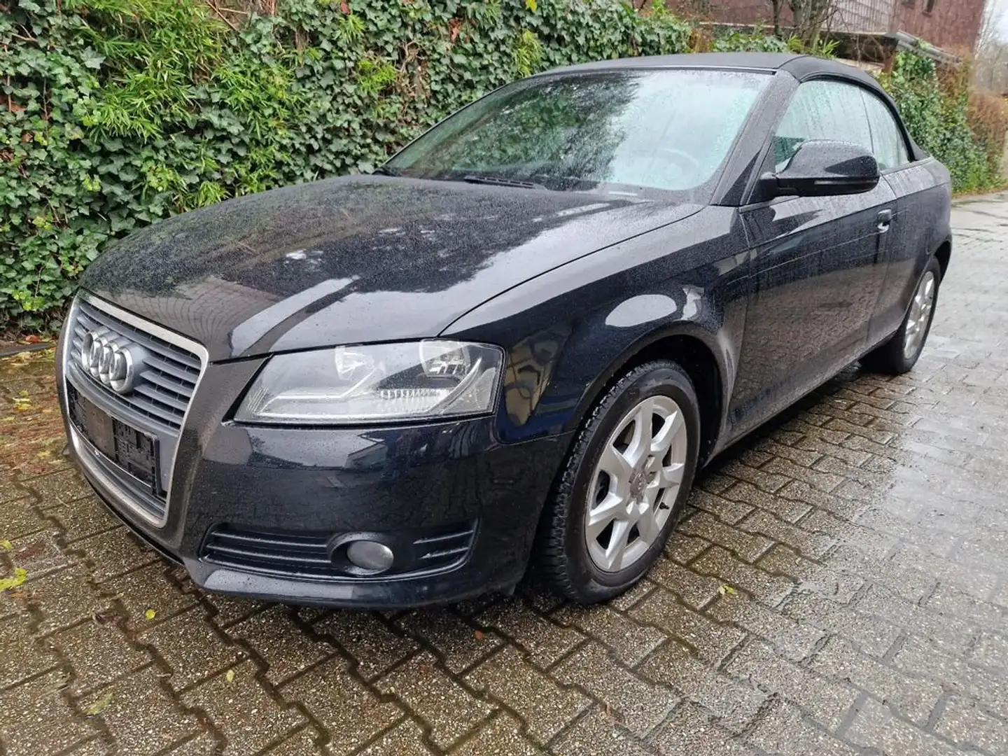 Audi A3 1.8 TFSI Attraction Zwart - 1